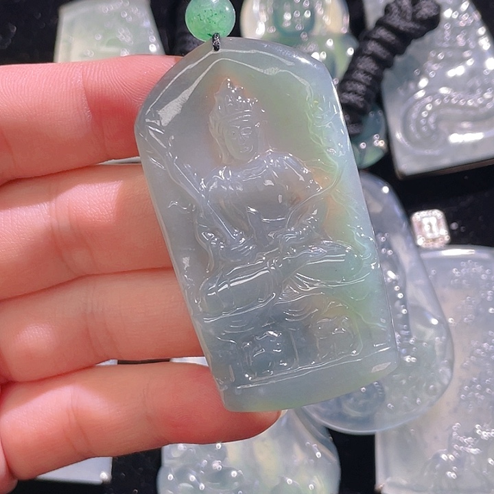 翡翠颈饰未镶嵌58，