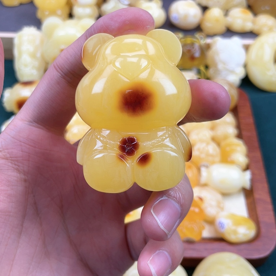 琥珀裸石未镶嵌蜜蜡