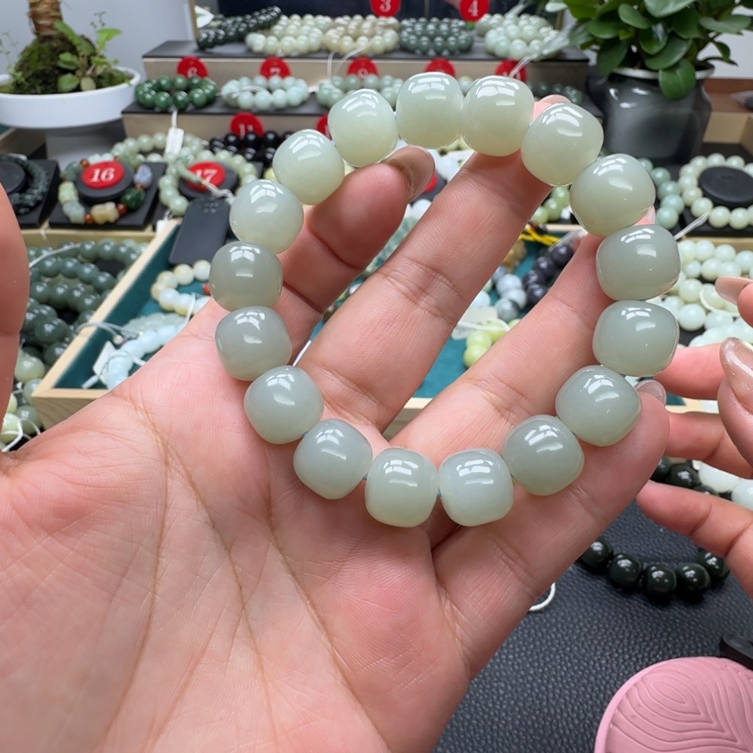 和田玉未镶嵌手链13