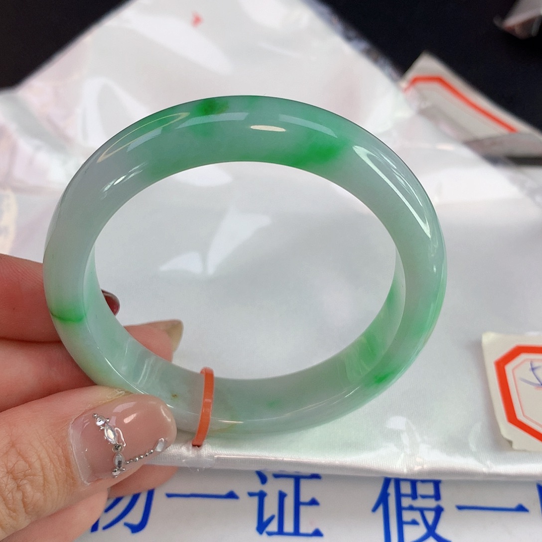 翡翠手镯未镶嵌天然A货翡翠020