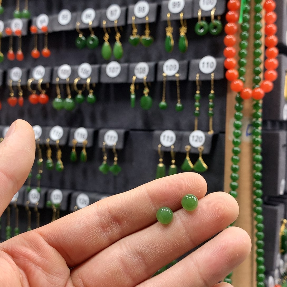 和田玉耳饰18K金镶嵌