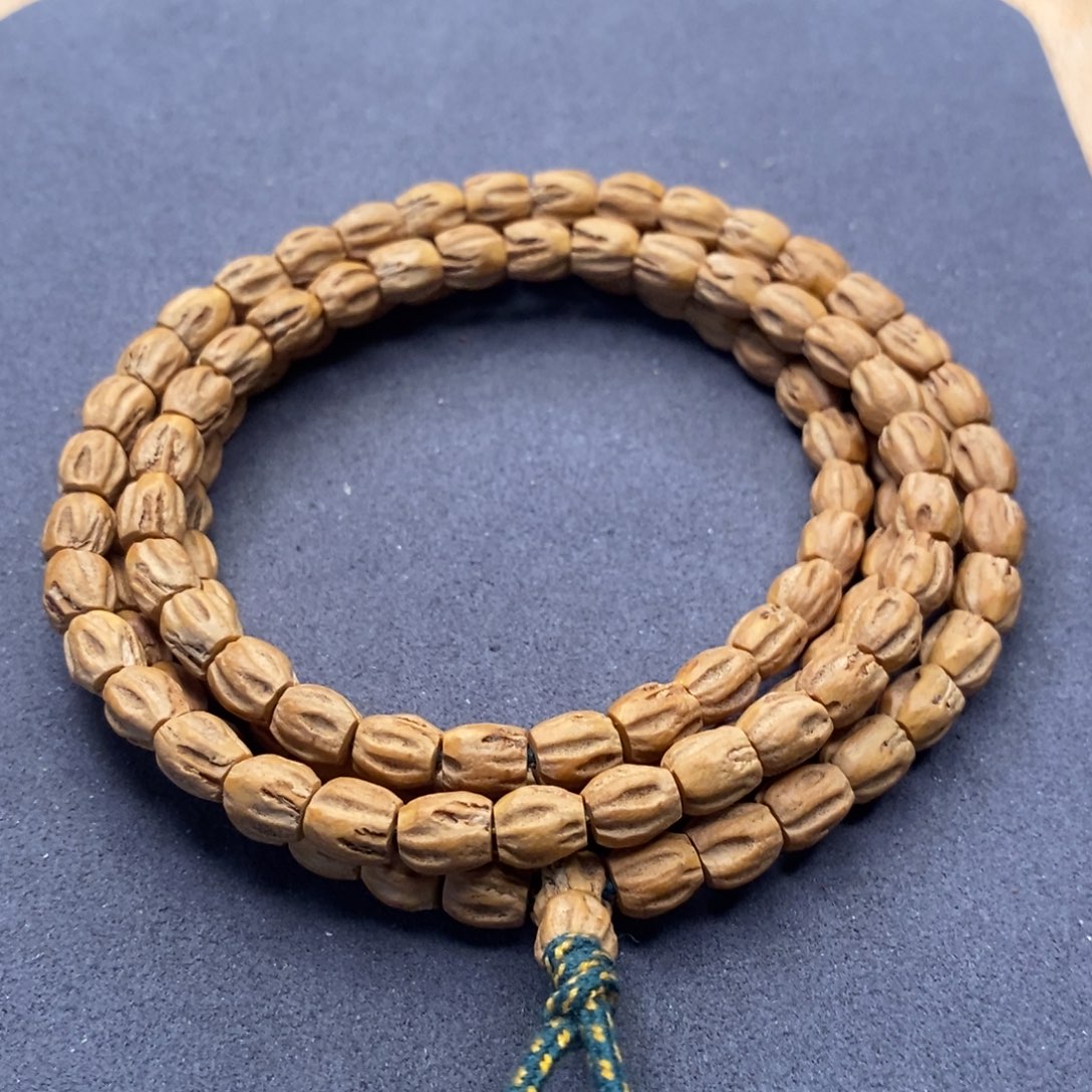 柏香籽/百香籽吊坠吉**子