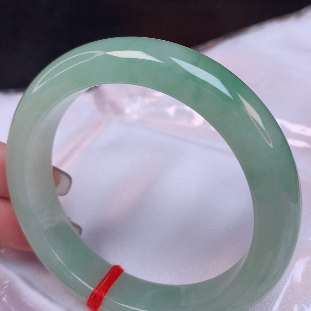 翡翠手镯未镶嵌56 翡翠手镯