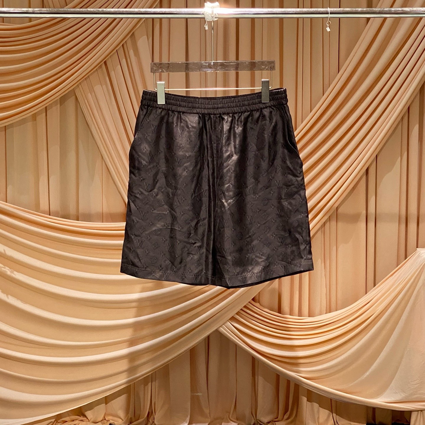 未使用 LouisVuitton/路易威登 新款真丝老花满印短裤/46码/38340