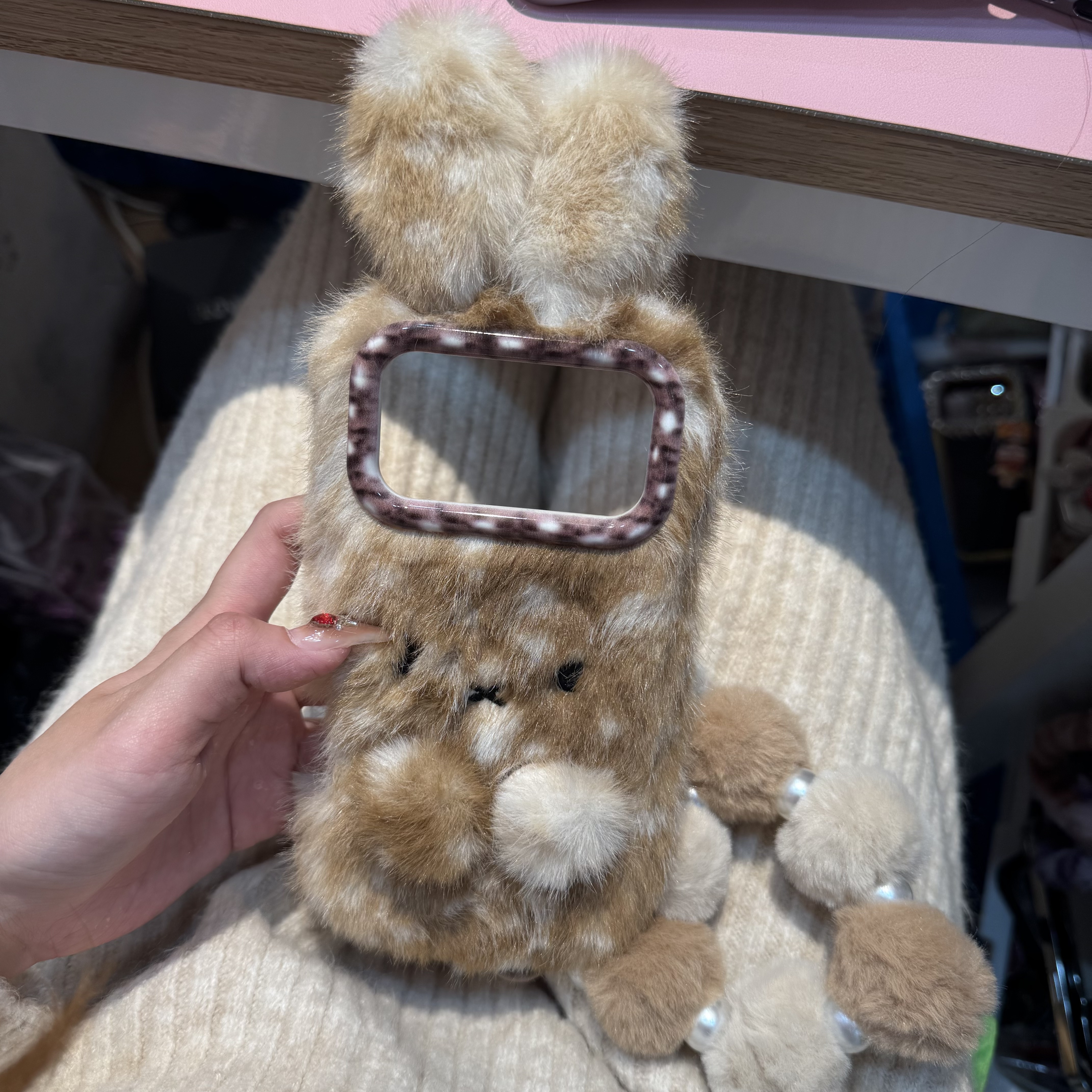 秋冬系列软萌毛绒立体兔耳朵适用于iPhone15/16/17promax壳