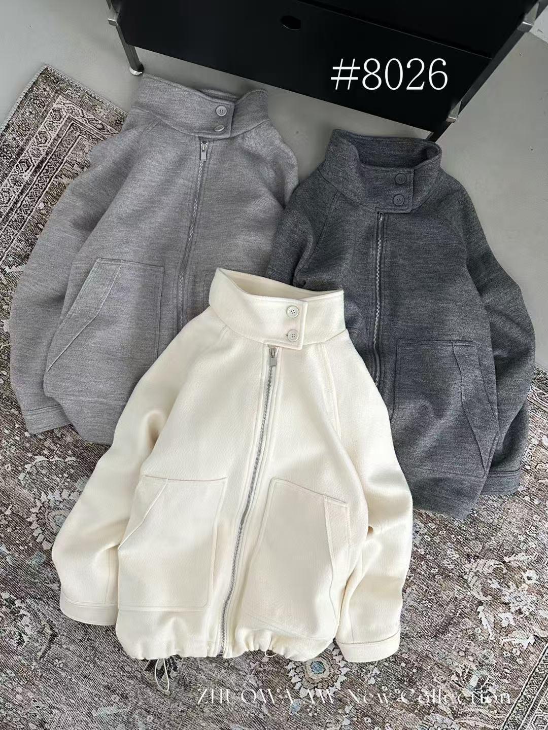 杨杨 DH-DK258026/衣长70立体剪裁拼接手感毛呢外套