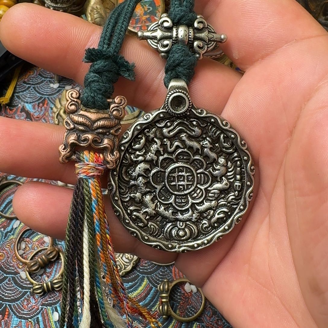 用***5藏式风格九宫八卦牌