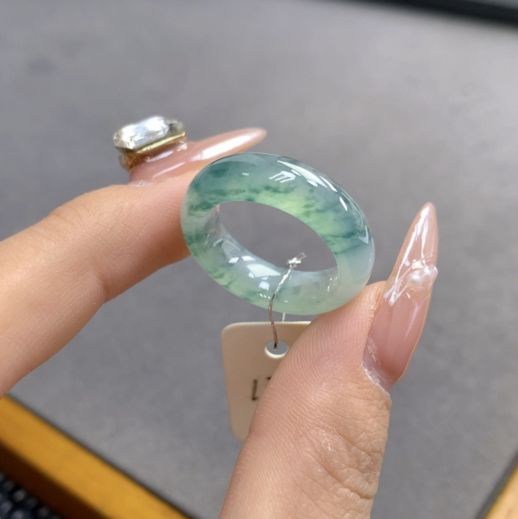 13圈口 天然缅甸A货翡翠 冰种蓝晴底飘兰花戒圈