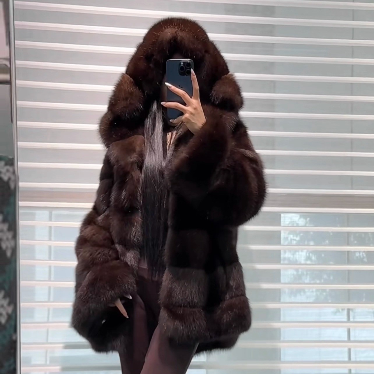 人造皮草 满天星貂皮大衣女2025冬款环保皮草外套立领中长款连帽