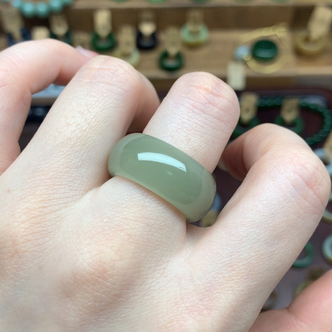 和田玉戒指未镶嵌