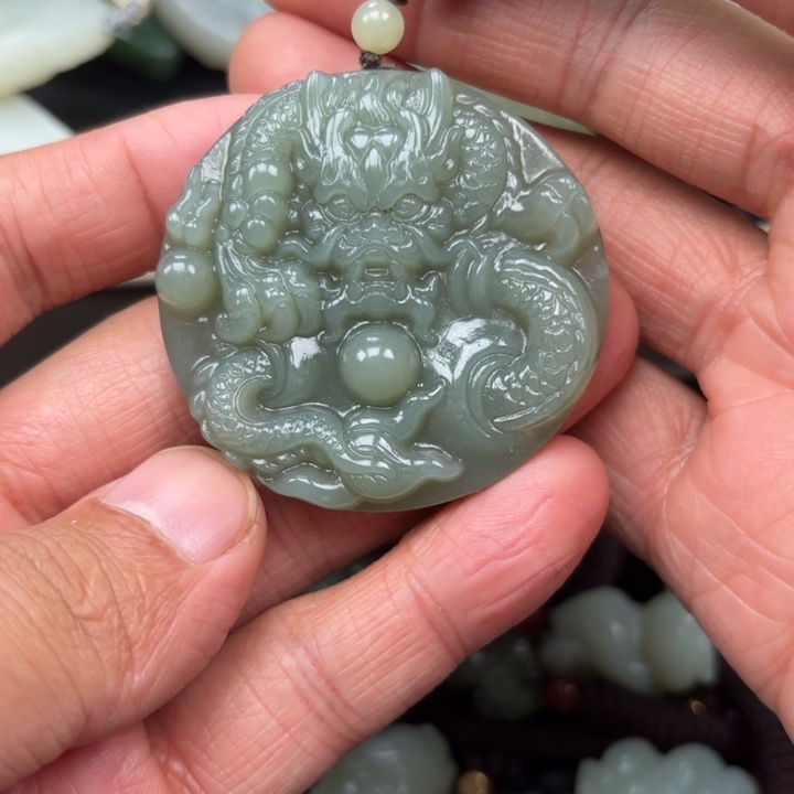 和田玉吊坠未镶嵌