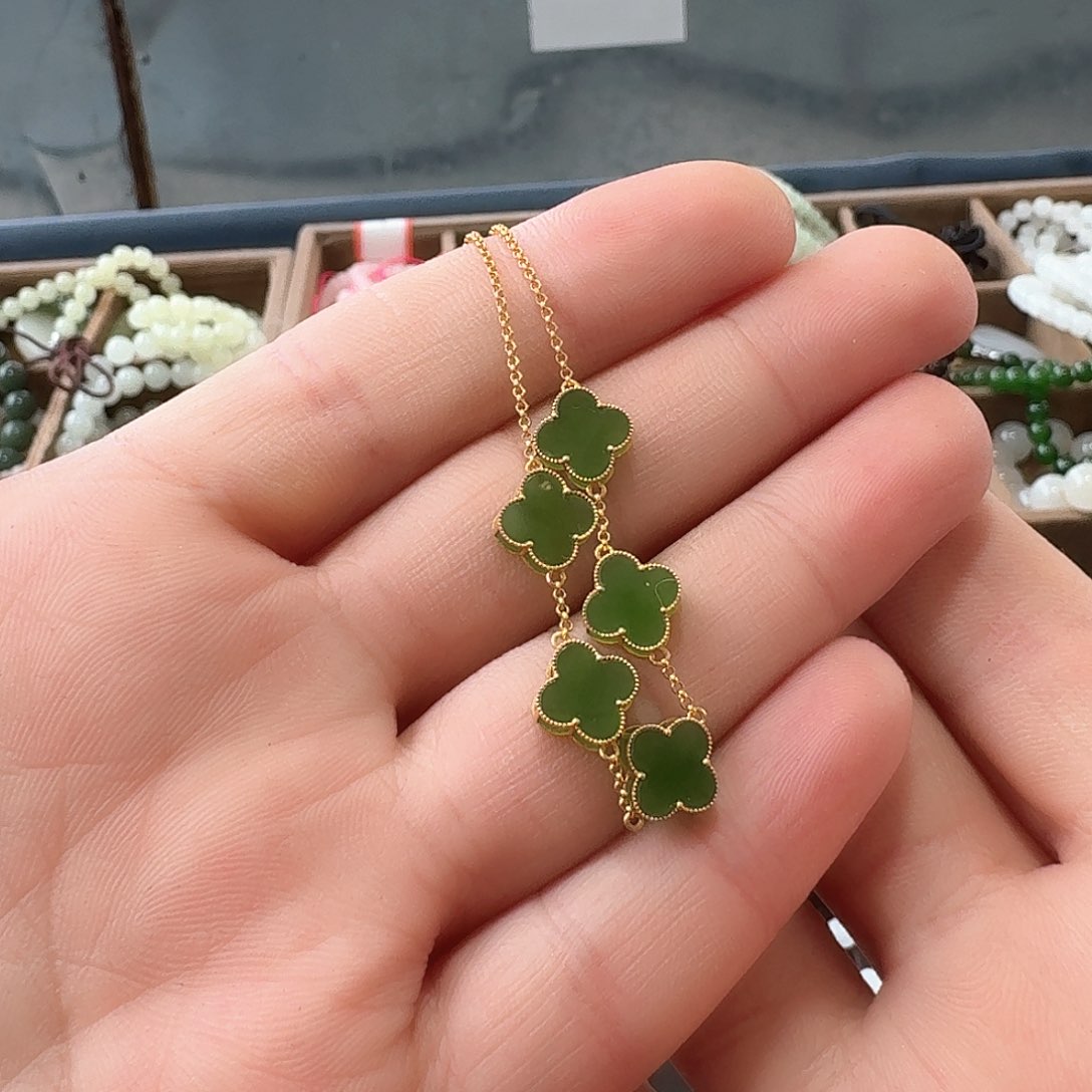 和田玉颈饰未镶嵌