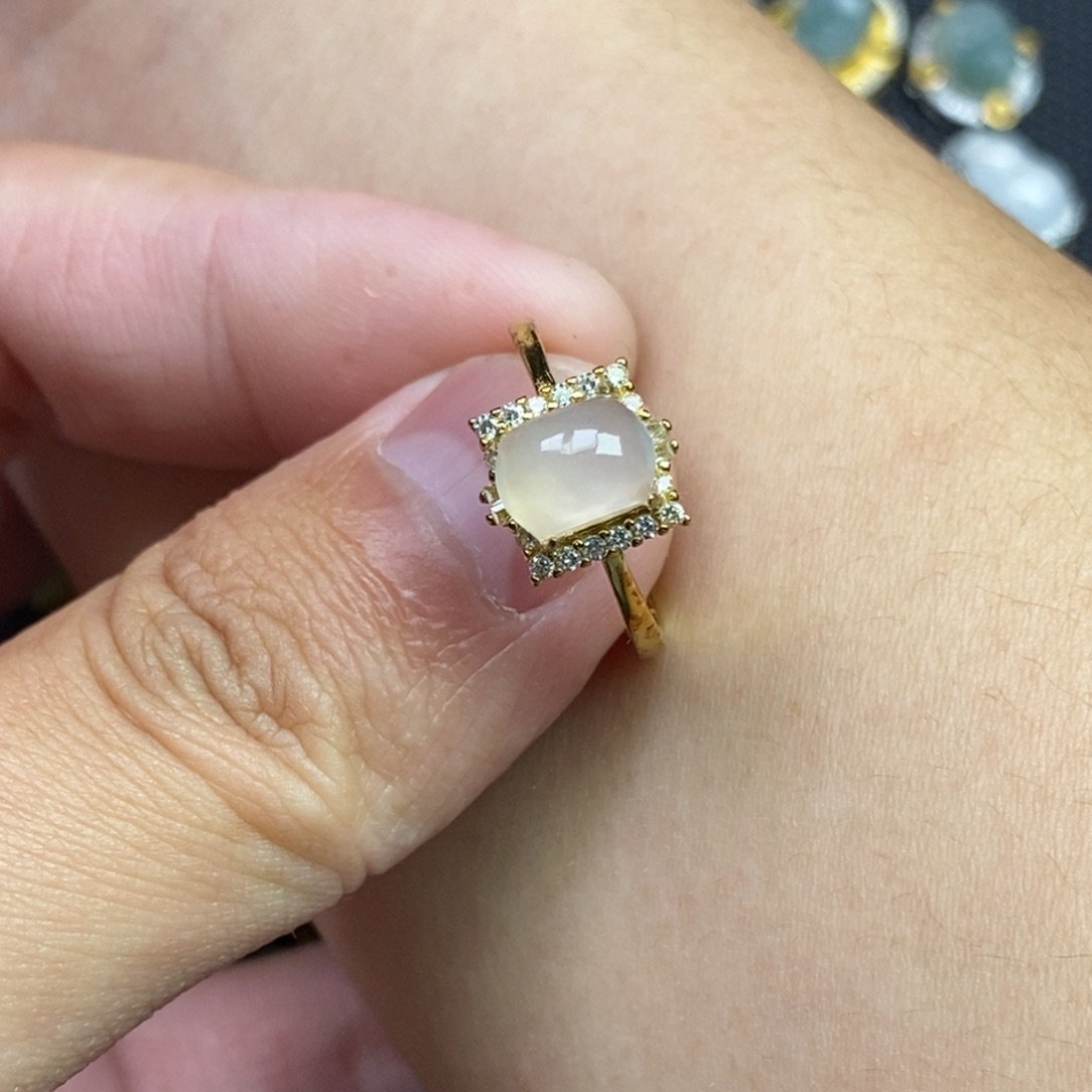 翡翠银S925镶嵌颈饰马鞍