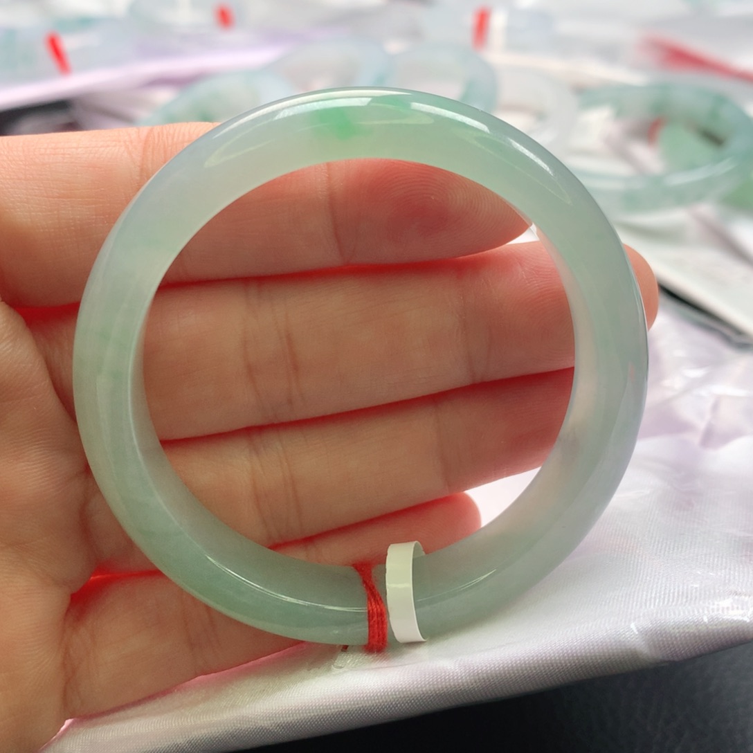 翡翠手镯未镶嵌缅甸翡翠5051