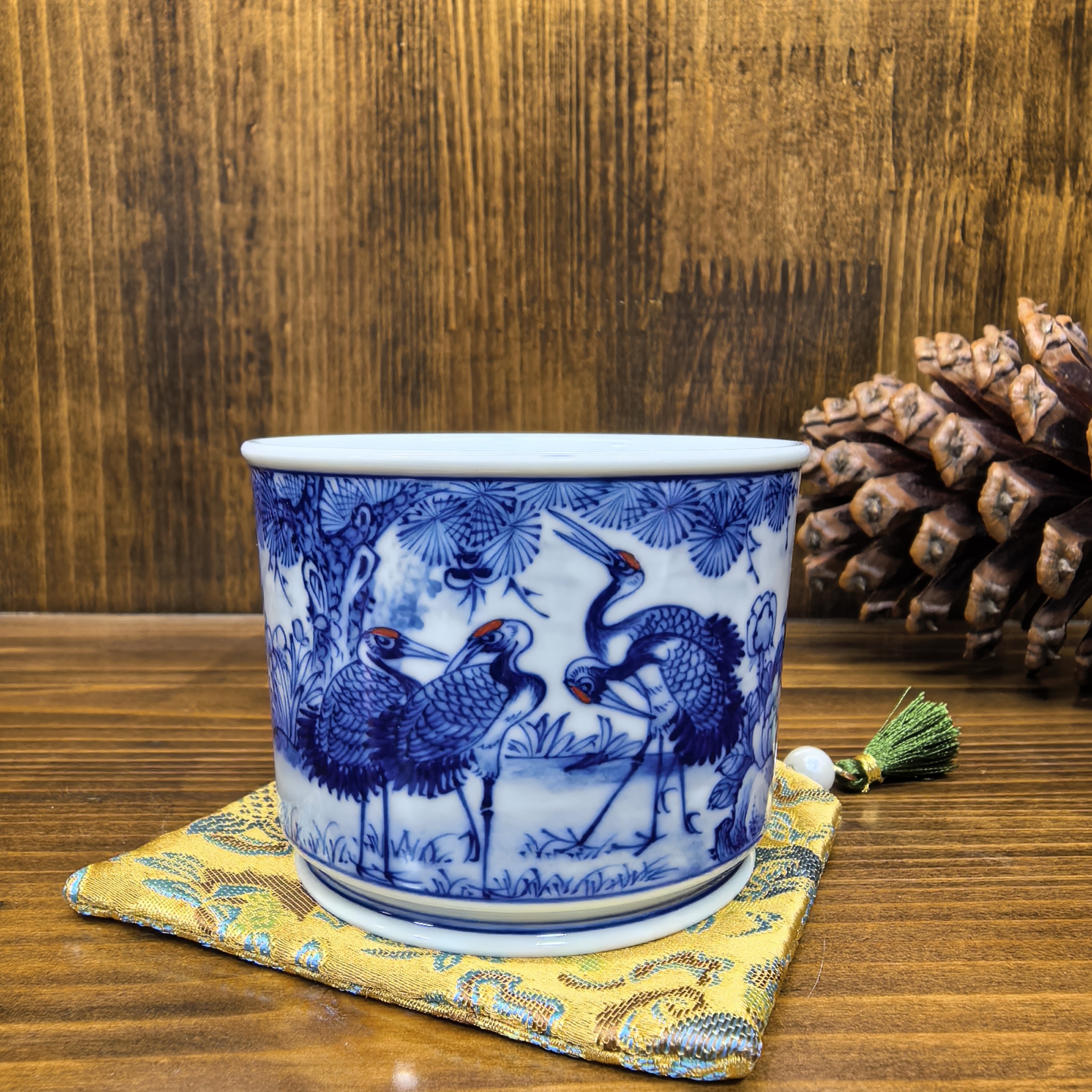 青花松鹤延年直口杯主人杯