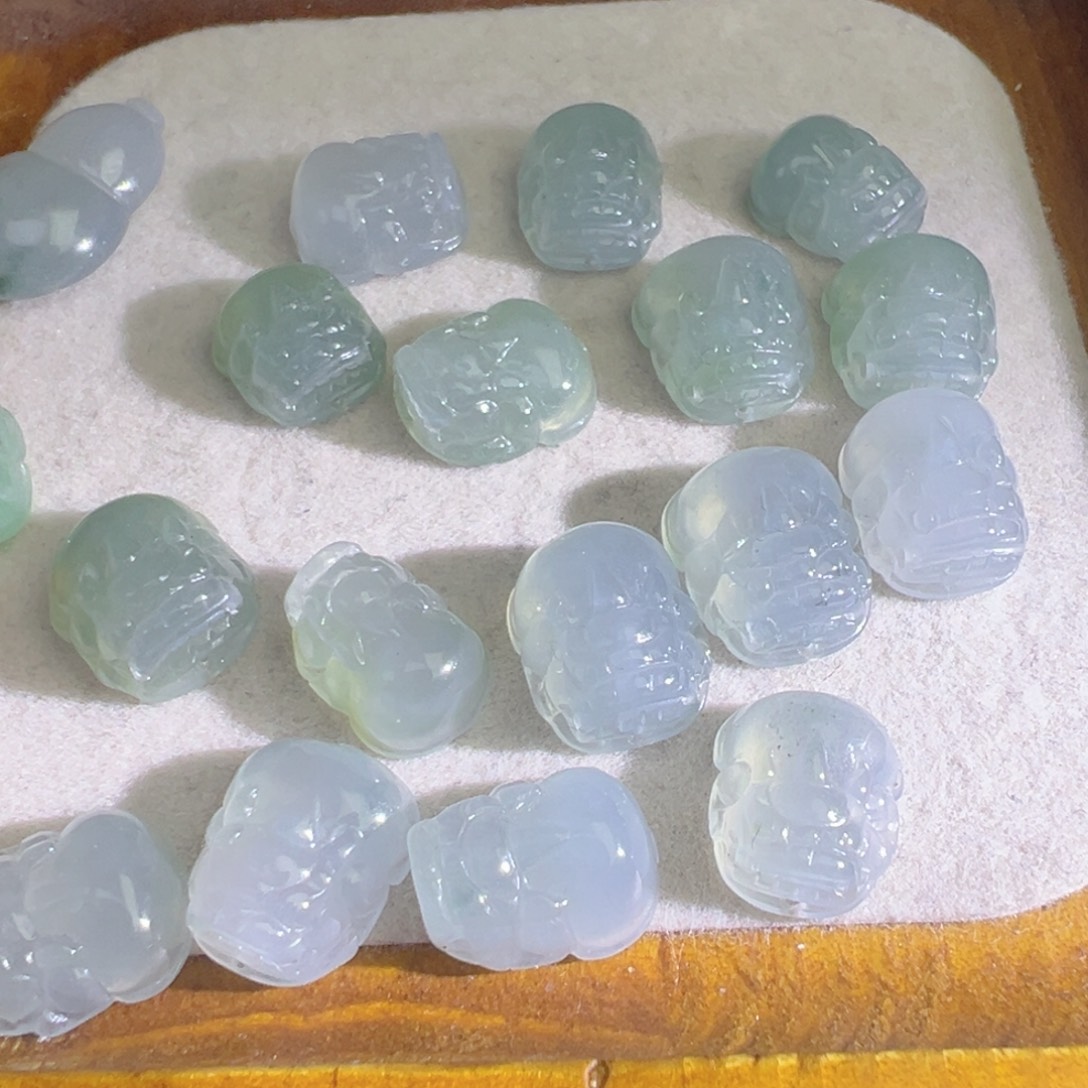 翡翠散珠精工貔貅