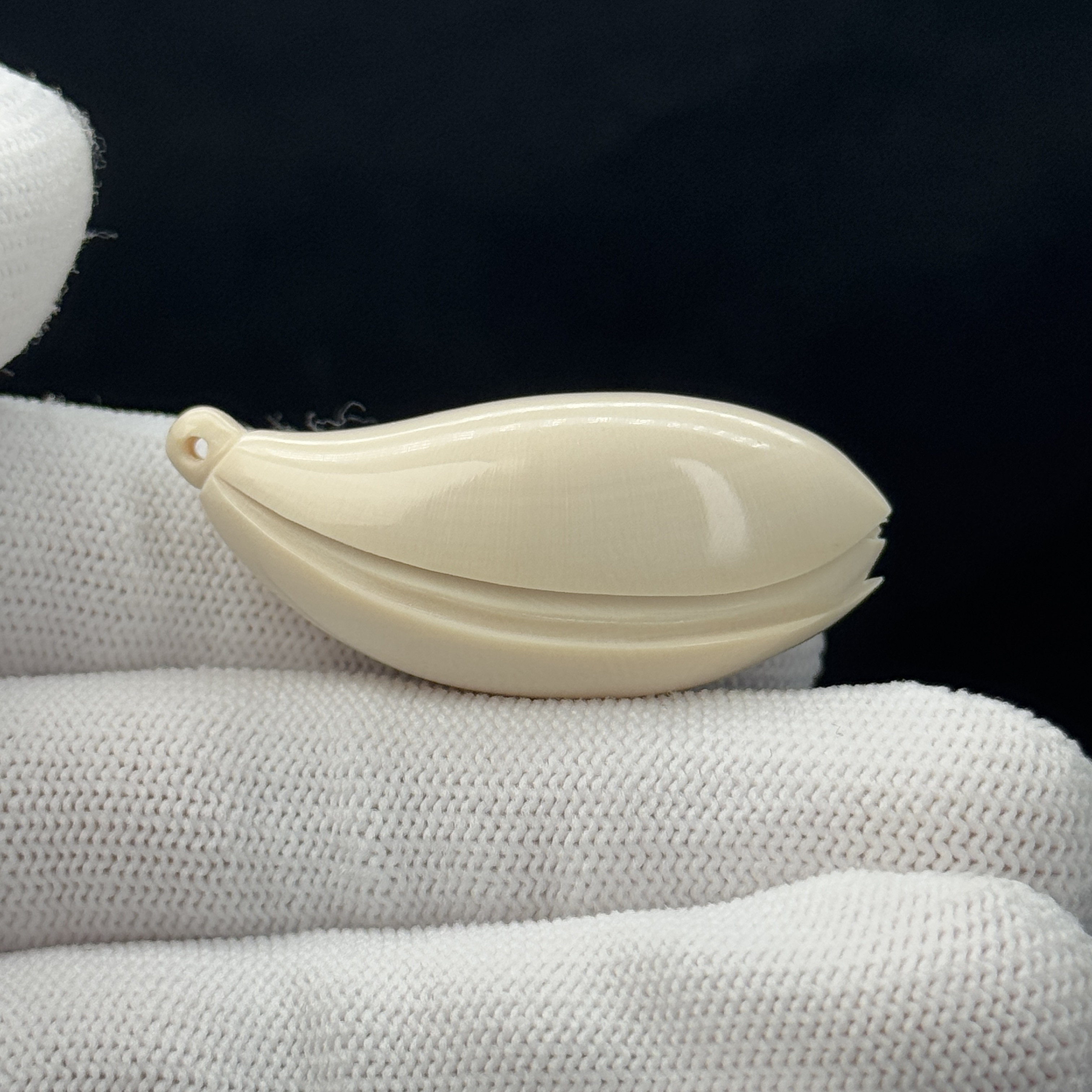 DEZHI/德志【清仓促销】12.3g玉兰花44*18*18天然猛犸牙吊坠K520