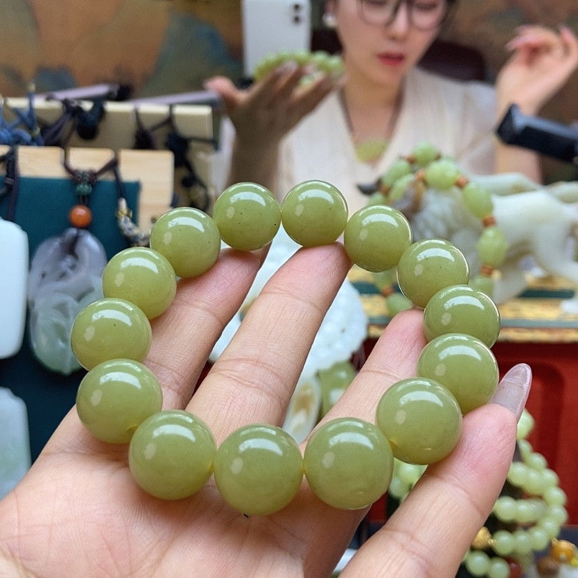 【闪购商品】未镶嵌手链和田玉