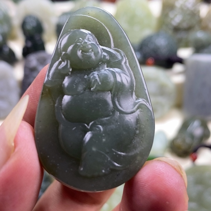 颈饰未镶嵌和田玉