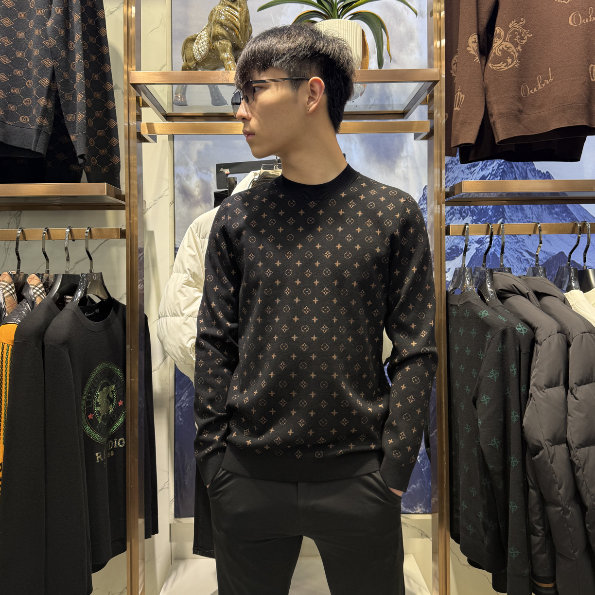 2025九狼谷8028男士冬季时尚数码印花毛衫