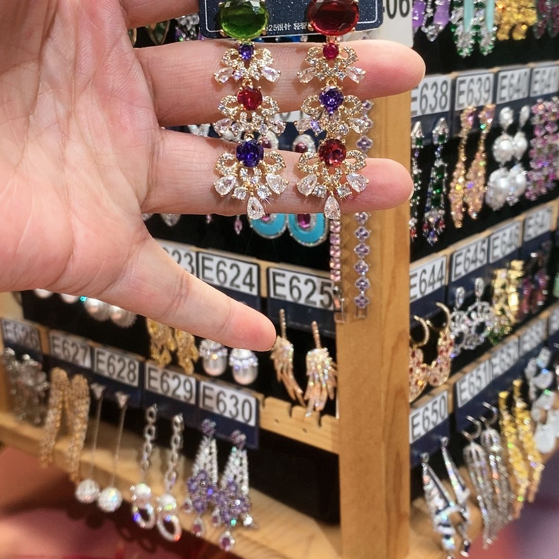 【闪购商品】纯铜925银锆石C****y