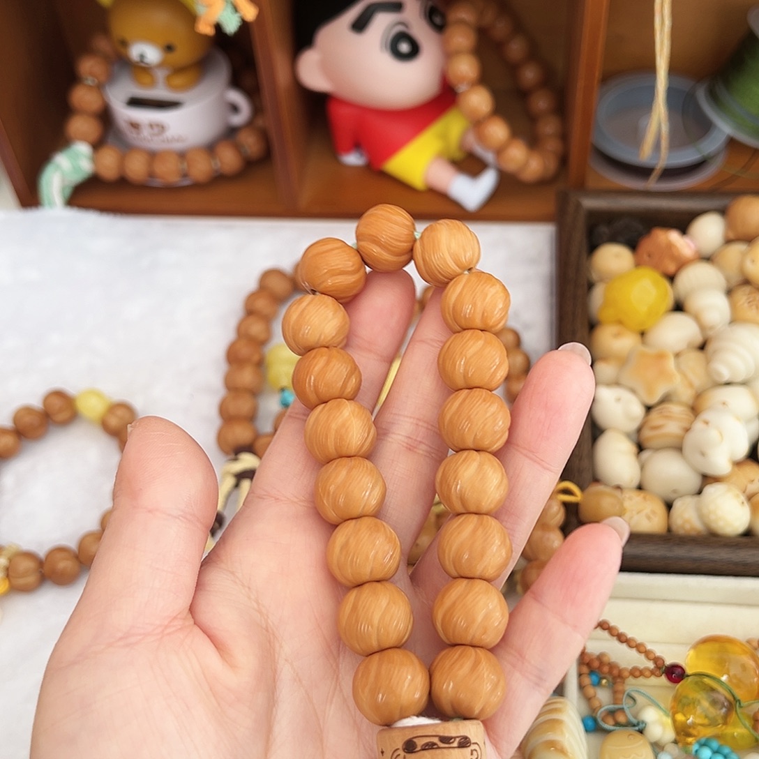 猴头扭扭加配饰小象