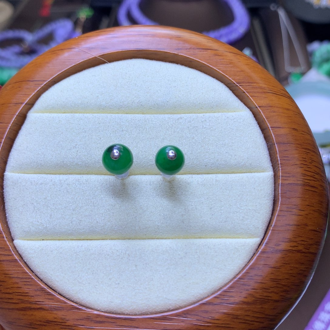 【闪购商品】翡翠颈饰18K金镶嵌翡翠