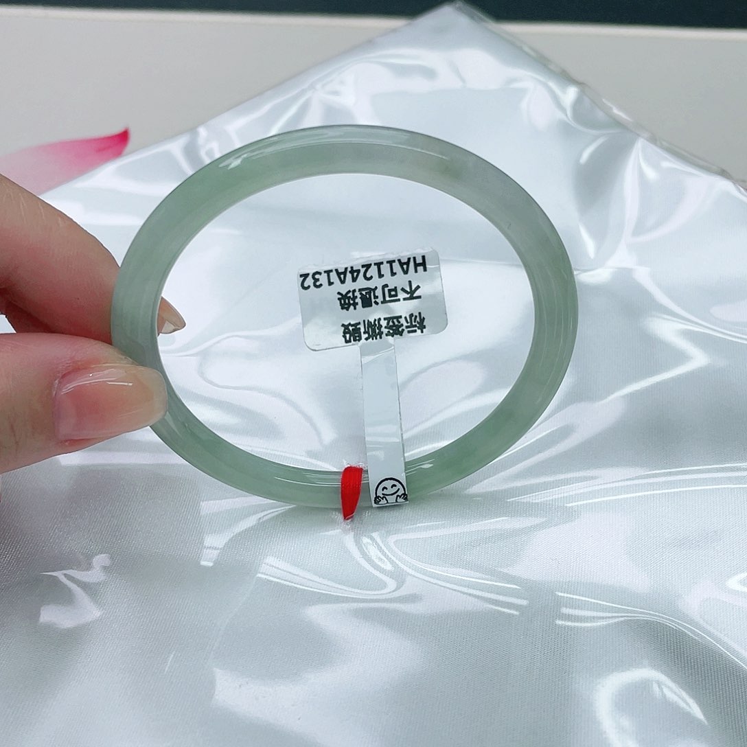 翡翠手镯未镶嵌圆56