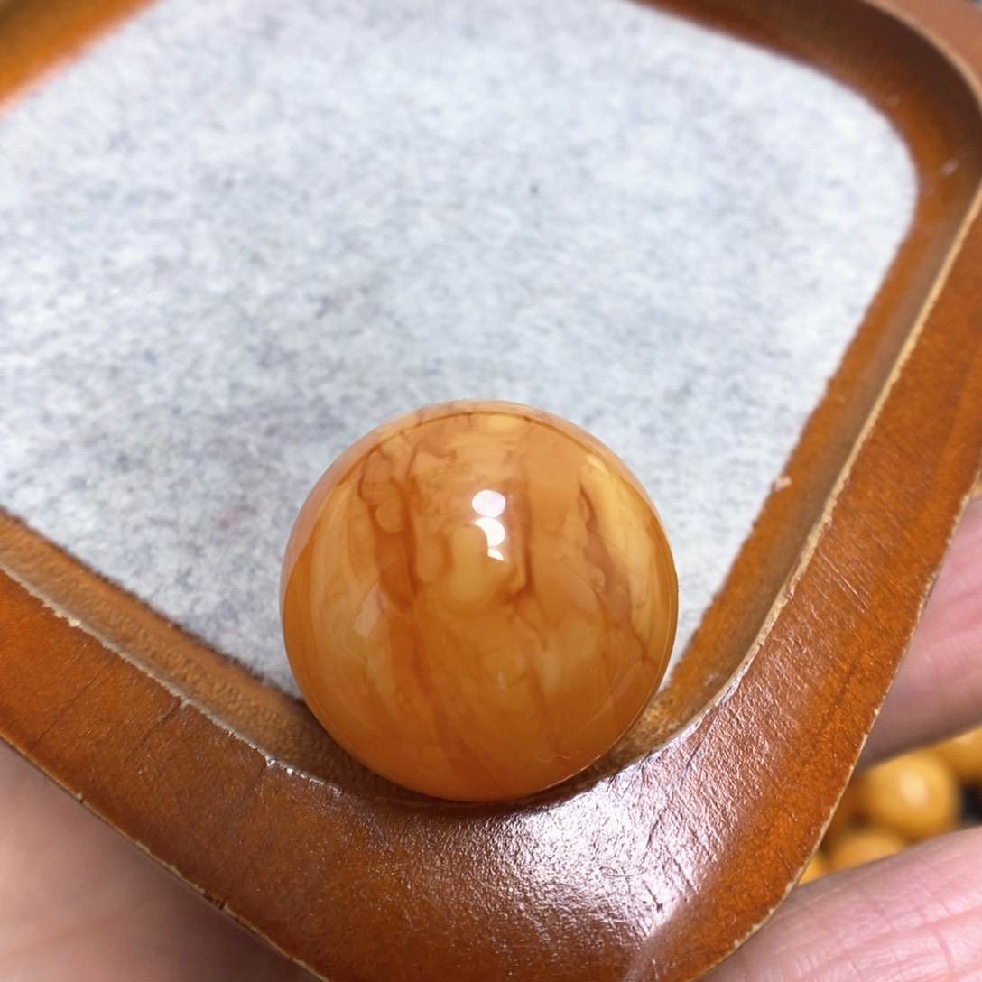 蜜蜡裸石未镶嵌心****伤配饰