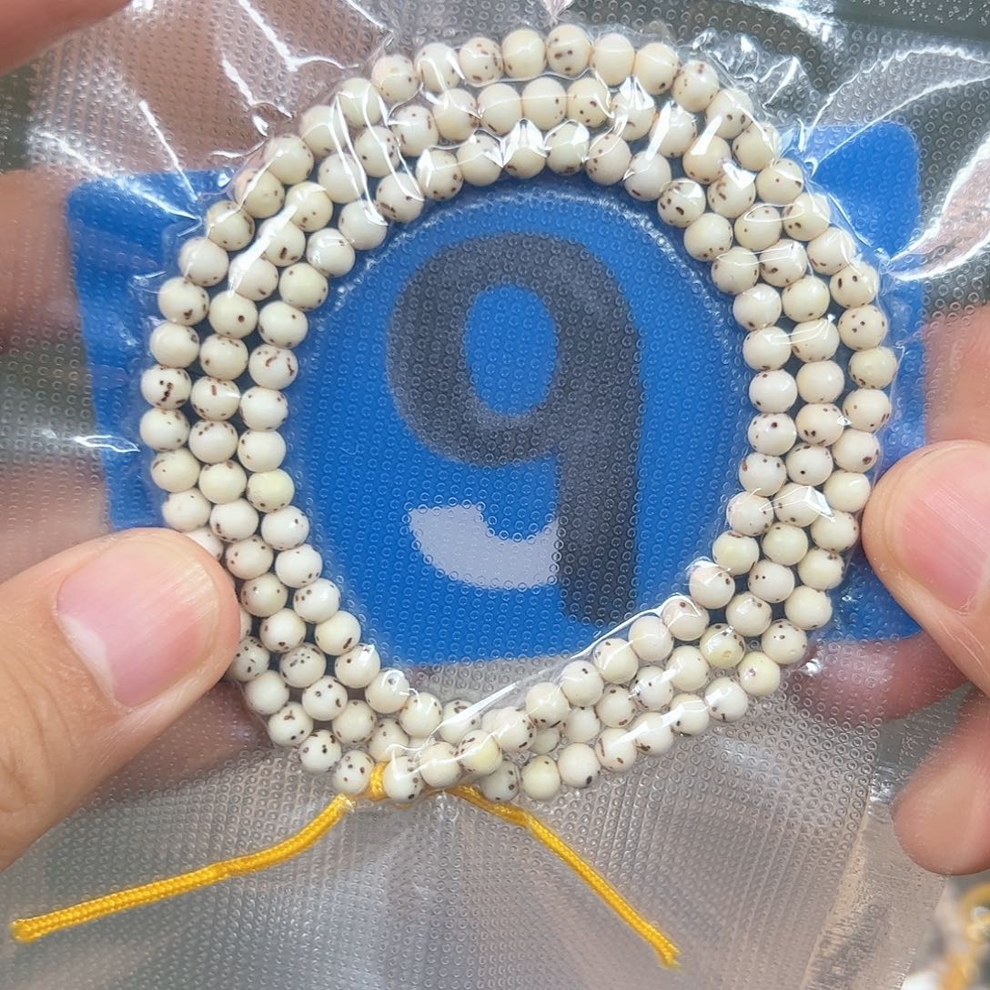吊坠星月菩提5圆珠脖挂。 9