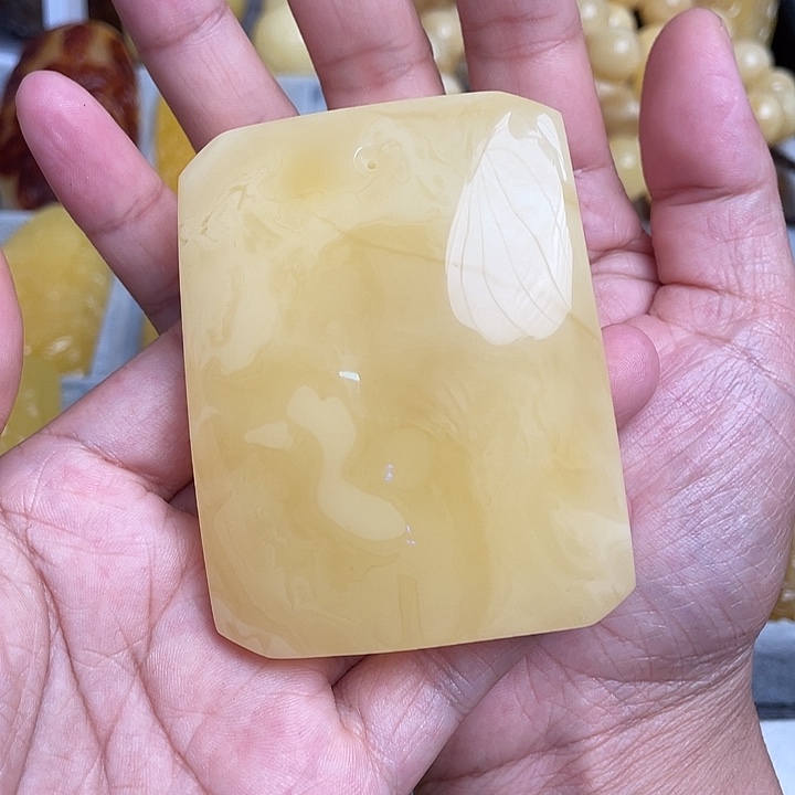 未镶嵌吊坠(不含链)琥珀