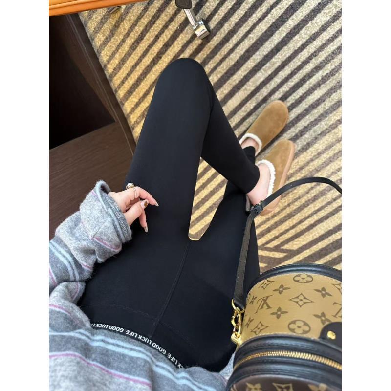 小慧 秋冬加绒保暖无缝无痕舒适弹力外穿云朵打底裤KH86