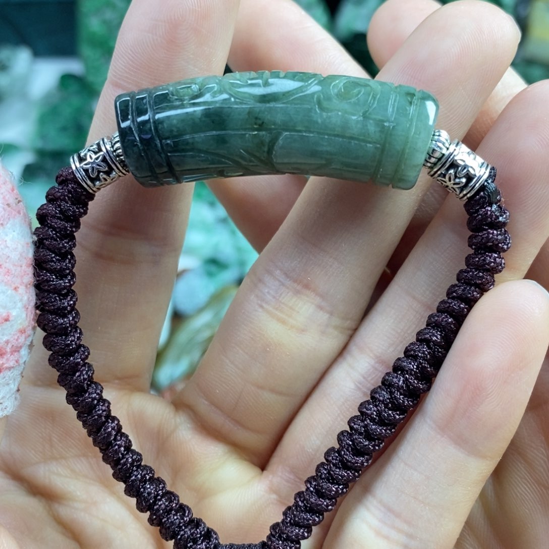 翡翠颈饰未镶嵌吊坠