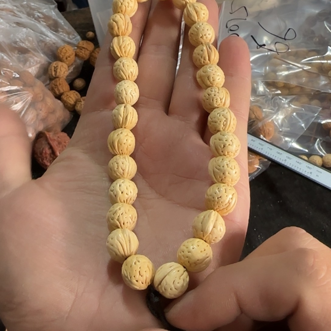 00080野生桃核盘锦奶油核