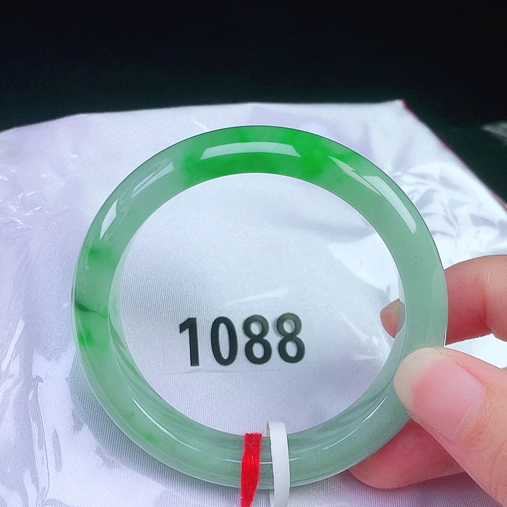 未镶嵌手镯翡翠翡翠手镯