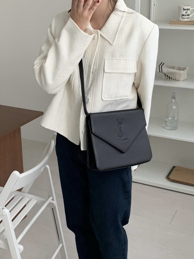 95新 YSL/圣罗兰 黑色信封单肩斜挎包