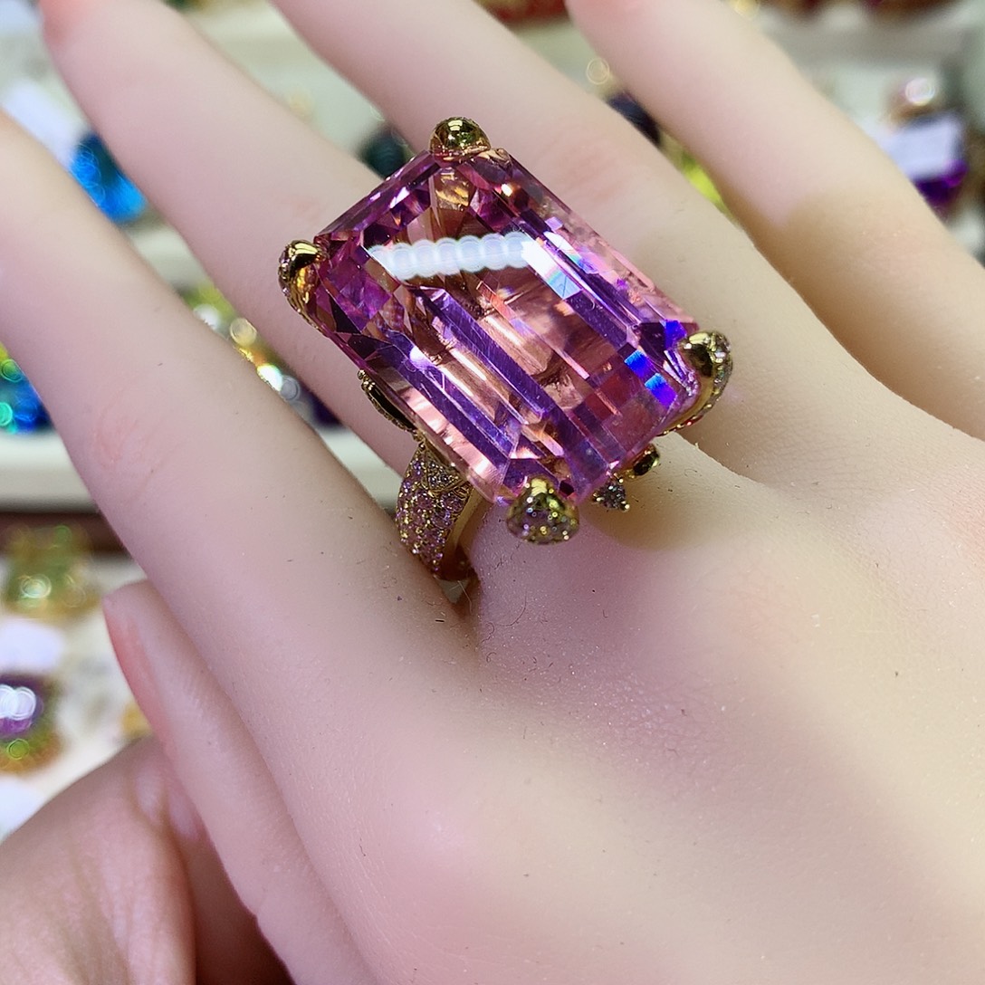 锂辉石戒指9K金镶嵌杨*杰