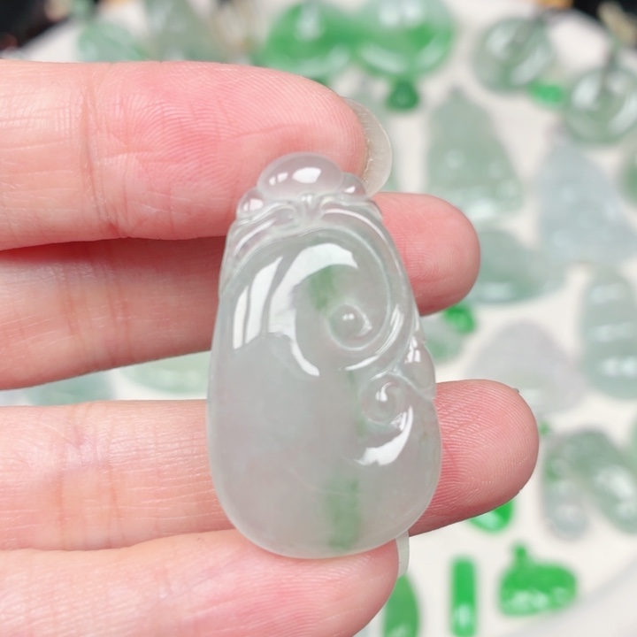 翡翠未镶嵌颈饰缅甸天然A货翡翠