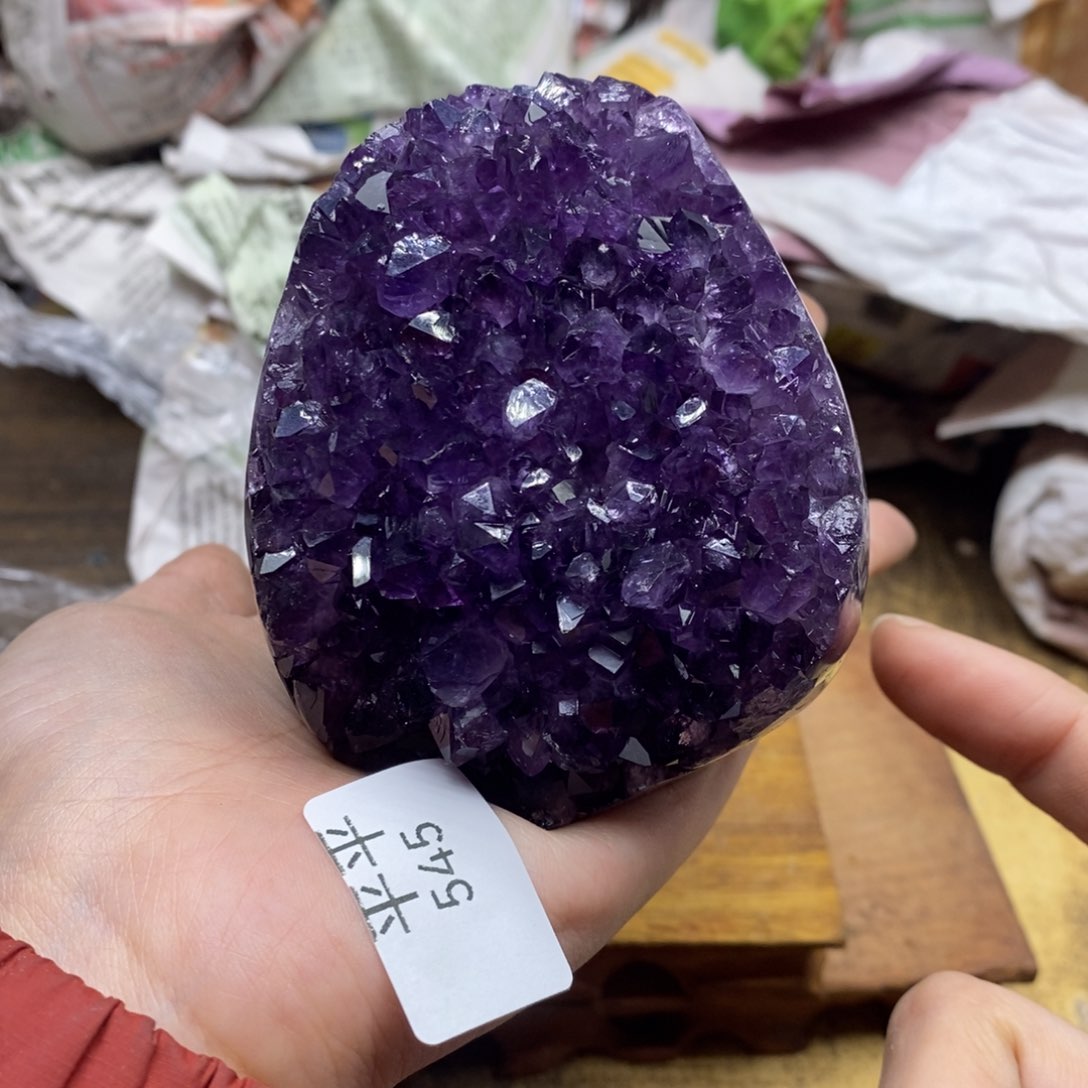 紫晶乌拉圭未镶嵌