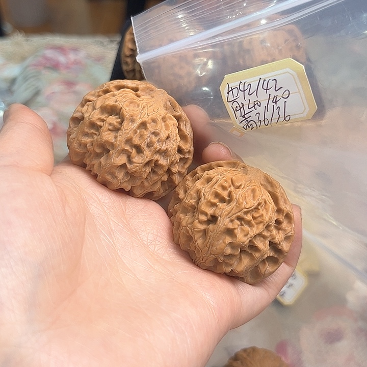 文玩核桃把件苹果园