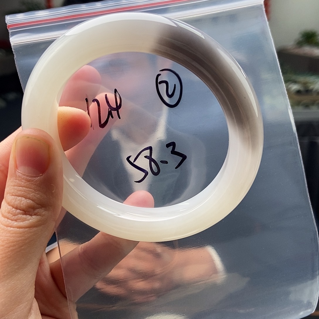 和田玉颜色多样性发拍一发一未镶嵌