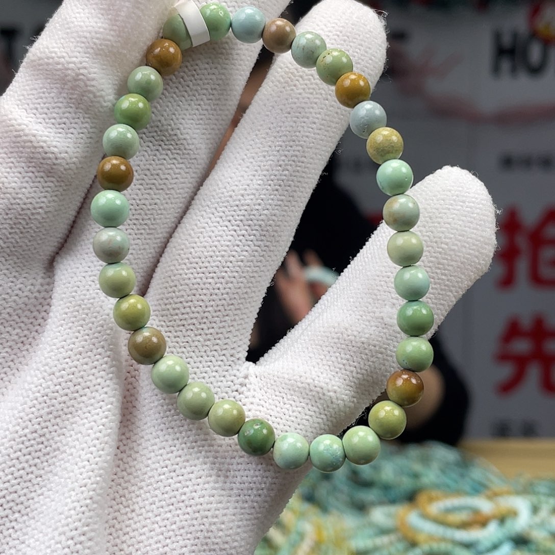 绿松石未镶嵌挂件