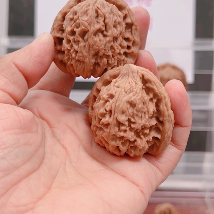 洪***帅涿鹿南京石文玩核桃