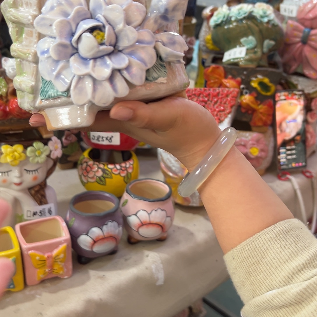 花盆，满20发货爱退款拉黑