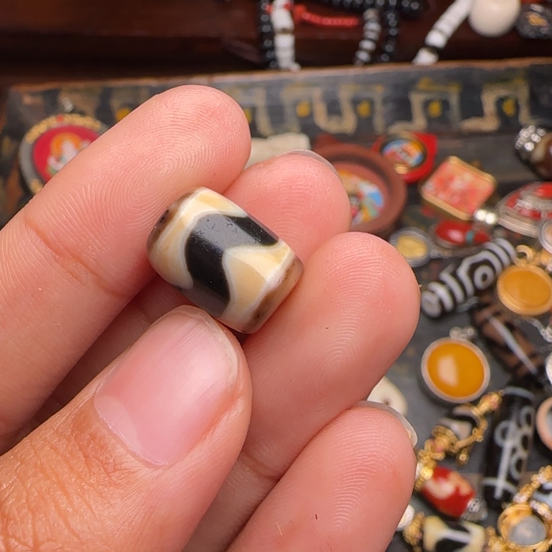 柏香籽/百香籽吊坠海****齿吊坠