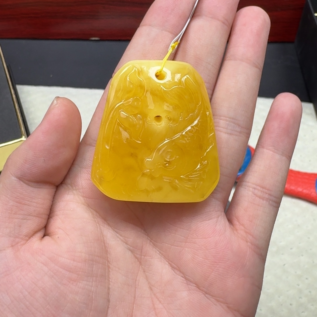 琥珀未镶嵌珠宝奇石512