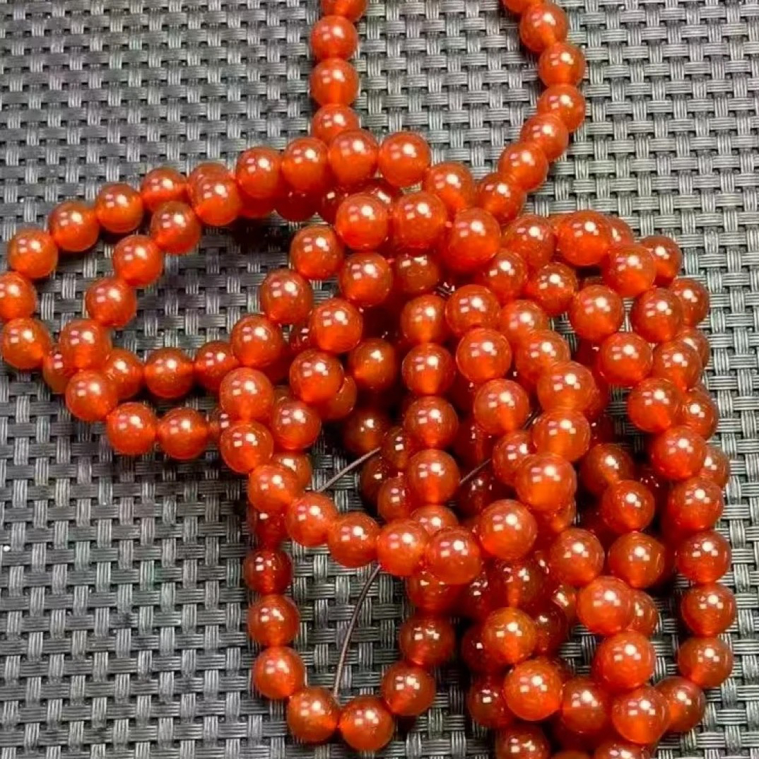 中国红玛瑙卡10左右（多样性发货）拍一发一