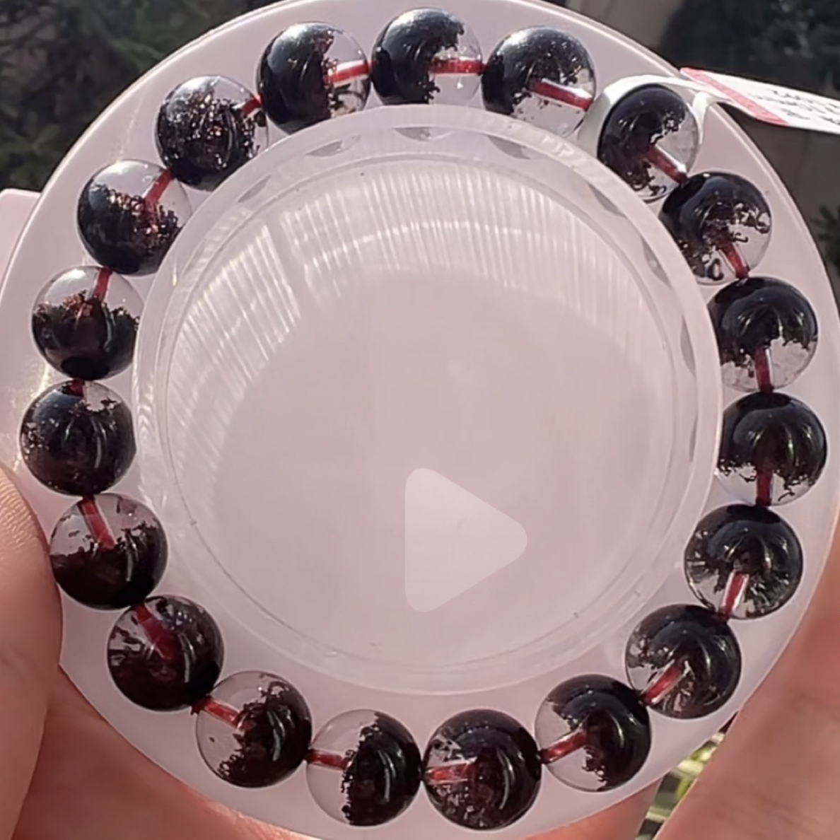 精品红幽灵半盆水晶手串10mm