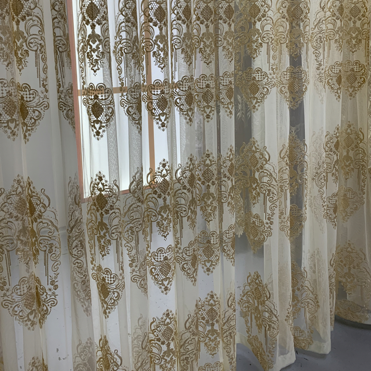 1183米白色绣花纱帘 改短不退