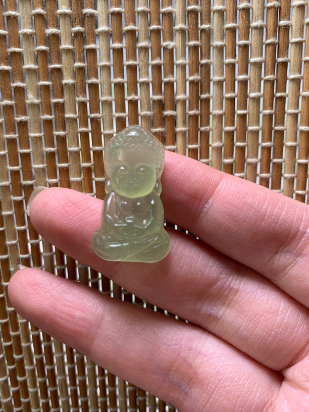 天然岫玉蛇纹石宝宝佛吊坠